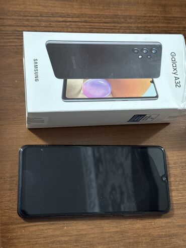 телефоны 900: Samsung Galaxy A32, Колдонулган, 128 ГБ, түсү - Кара, 2 SIM