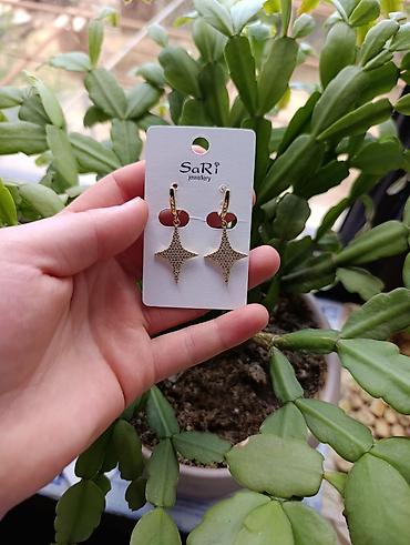 bijuterya: SaRi Jewellery sırğaları - Model: Ulduzvari asqılı, zərif minimalist — 1