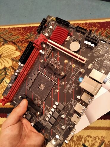 видеокарты pci express x8 3 0: Материнская плата, Б/у