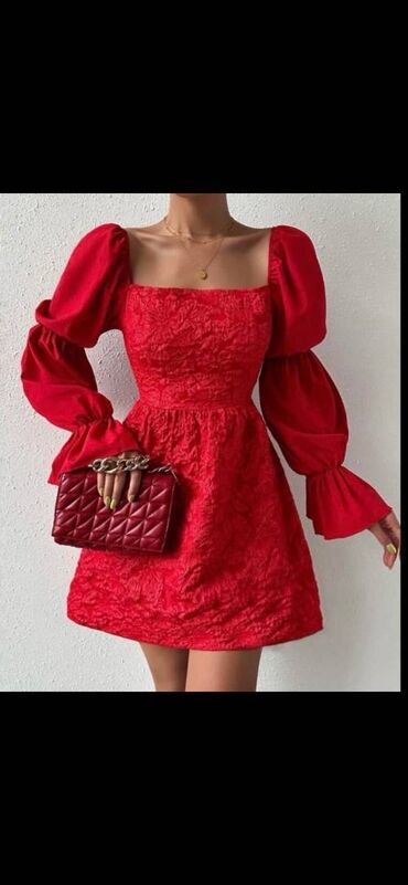plišana crvena haljina: L (EU 40), bоја - Crvena, Večernji, maturski, Dugih rukava