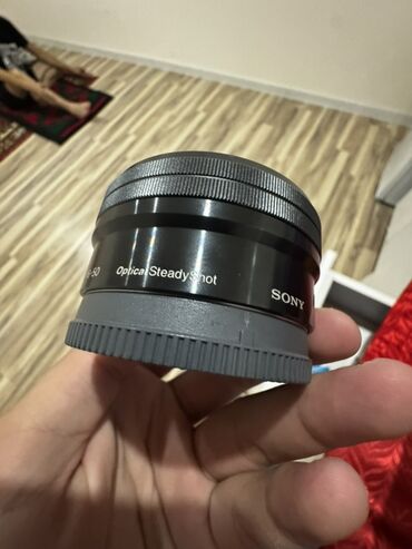 видео стабилизатор: Объектив Sony E PZ 16–50mm f/3.5–5.6 OSS - Байонет: Sony E (APS-C) -