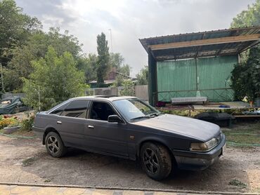 Mazda: Mazda 626: 1989 г., 2 л, Механика, Бензин, Хэтчбэк — 3