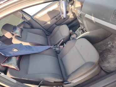 Opel: Opel Astra: 1.3 l | 2006 il 258900 km Universal — 4