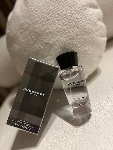 iris cuprija: Muški parfem Burberry Touch for Men. Ovaj miris je predstavljen 2000 — 1