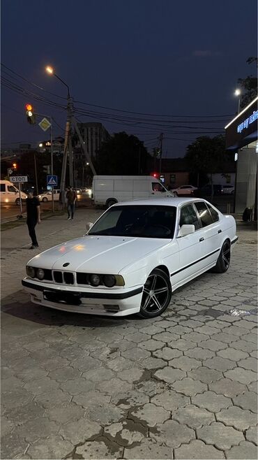 куплю бмв е34 в бишкеке: BMW 5 series: 1991 г., 2.5 л, Механика, Бензин, Седан