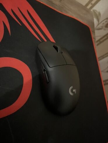 Mauslar: Logitech G PRO Wireless qara rəngdə, erqonomik dizaynlı simsiz oyun