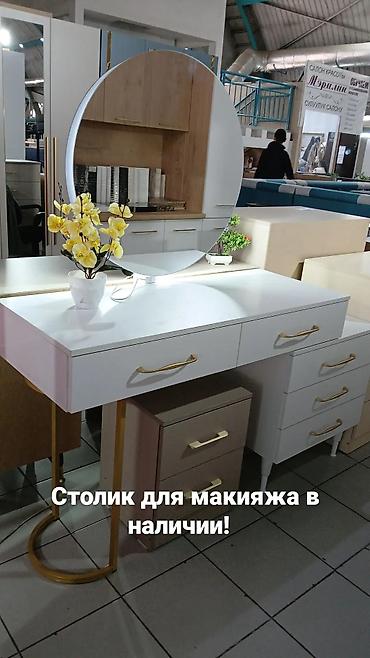 standing mirror: Туалетный столик, Новый, С зеркалом, цвет - Белый, ЛДСП — 2