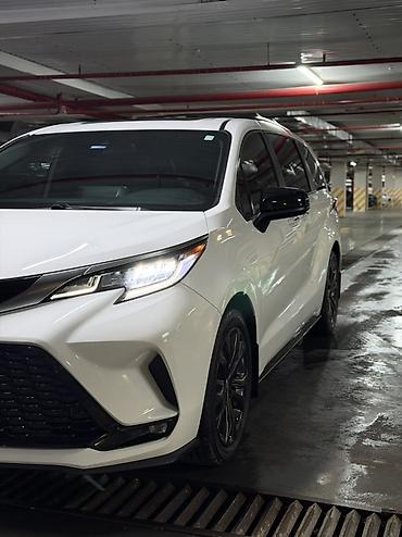 таета сиена 2021: Toyota Sienna: 2022 г., 2.5 л, Автомат, Гибрид, Минивэн — 2