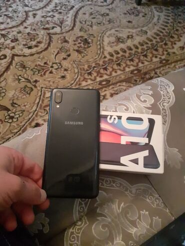 gencede telefon satiram: Samsung A10s, 32 GB, rəng - Qara, Sensor, Barmaq izi, İki sim kartlı