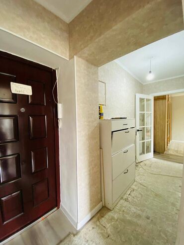 сдаю квартиру в чолпон ате: 2 комнаты, 41 м², Хрущевка, 4 этаж