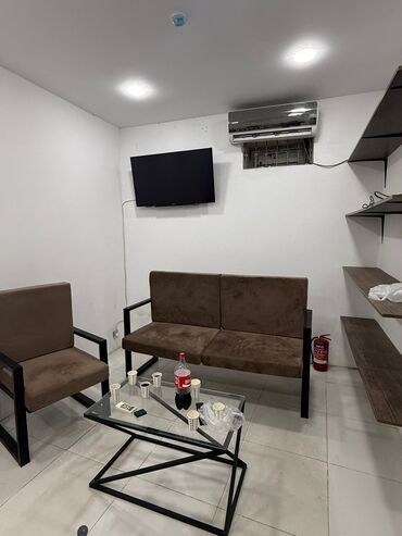 Ofis dəst mebeli: *OFİS divani kreslo ve jurnalni ile birlikde qiyməti 450₼* *ünvan