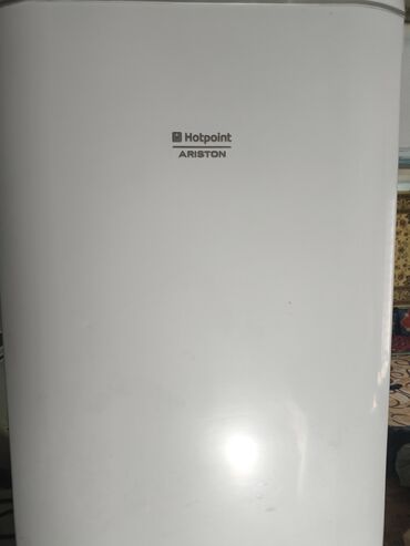 аристон авто: Муздаткыч Hotpoint Ariston, Колдонулган, Эки камералуу, De frost (тамчы), 60 * 195 * 60