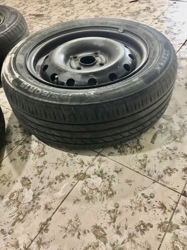 Disk təkərlər: İşlənmiş Disk təkər 195 / 65 / R 15, 4 Boltlu — 6