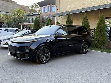 Унаа: Lixiang L9: 2025 г., 1.5 л, Автомат, Гибрид, Кроссовер — 7