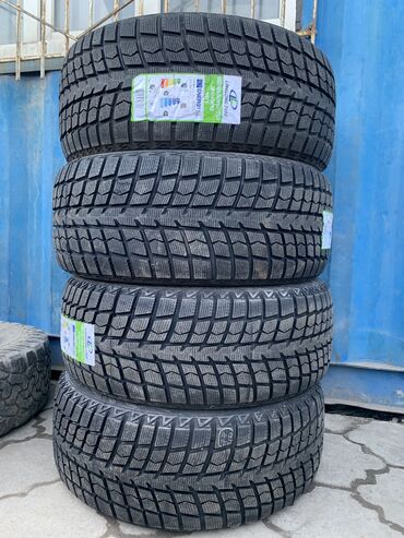шины на ниву 2121: Обмен на R20 зиму
315.35.20 задний
275.40.20перед