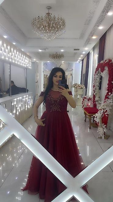 sırğa gulu: Bordo rəngli ziyafət/gecə geyimi - Model: A-kəsimli uzun paltar - — 2