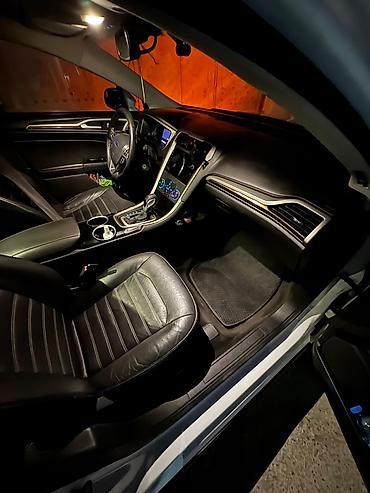 satılık araba: Ford Fusion sedan – ağ rəng, geniş salon və iri baqaj. idiyal — 6