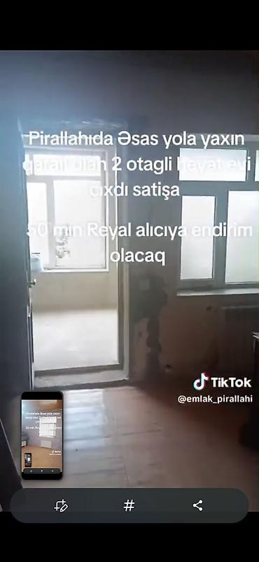 Həyət evləri və villaların satışı: Pirallahıda əsas yola yaxın yerləşən 2 otaqlı həyət evi. Həyətdə qaraj — 2