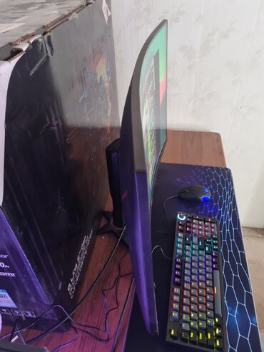 Мониторы: Монитор, AOC, Б/у, 31" - 32" — 7