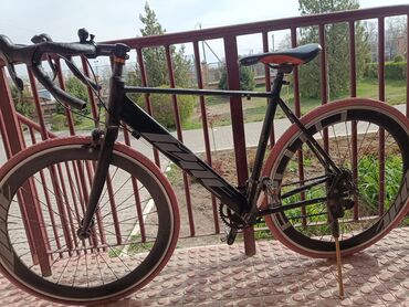 шоссейный велосипед с прямым рулем: Продаю шоссейный велосипед рама вилка алюминий размер рамы 52 колесо