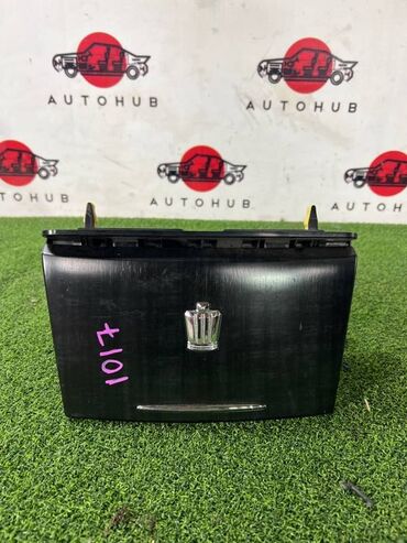 чехол для салона авто: Пластик салона TOYOTA Crown 3 2008 (б/у)