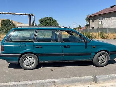 Продажа авто: Volkswagen Passat: 1993 г., 1.8 л, Механика, Бензин, Универсал — 1
