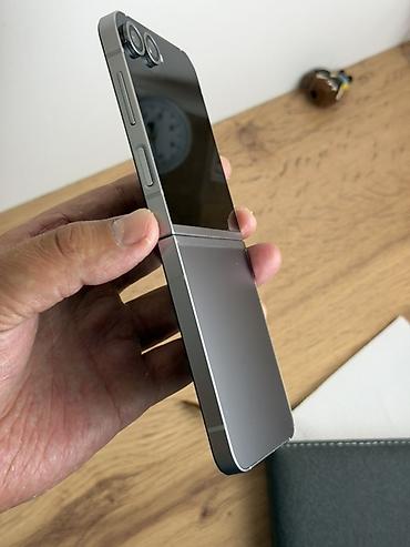 флешка 256 гб: Samsung Galaxy Z Flip 6, Б/у, 256 ГБ, цвет - Серебристый, 2 SIM — 3