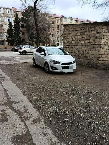 ceşka stop: Chevrolet Aveo: 1.6 l | 2014 il 267752 km Sedan — 5