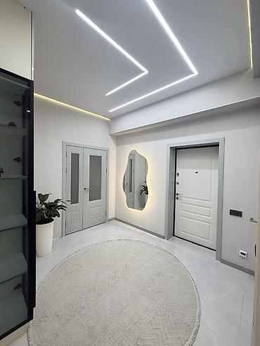 30: 3 комнаты, 80 м², Ак-Кеме Элитка, 8 этаж, Евроремонт — 1
