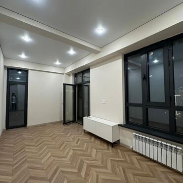 сдаю квартиру в центре города: 3 комнаты, 90 м², Элитка, 13 этаж, Дизайнерский ремонт