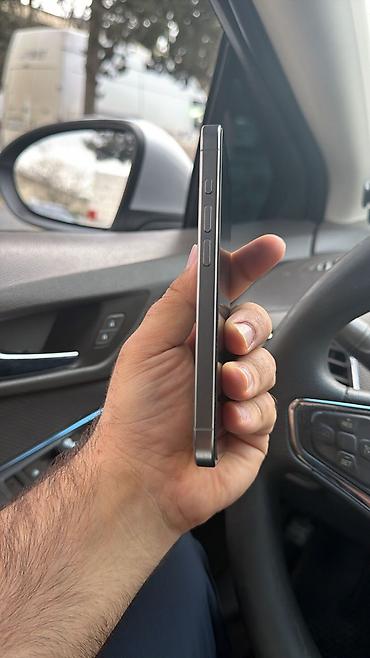 Digər mobil telefonlar: Apples iPhone 15 Pro, titan ABŞ dən gətirilib İP 68 goruyucu suya — 10