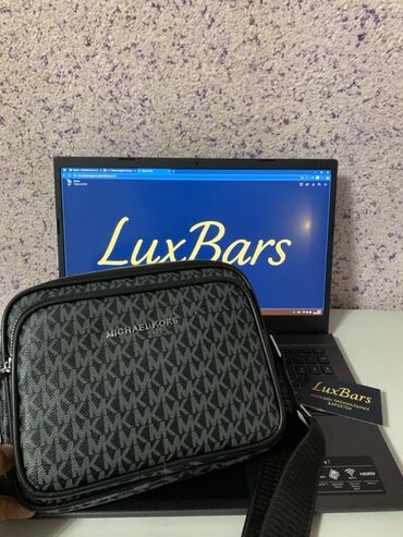 товары в рассрочку: Классическая сумка, Michael Kors, Регулируемый ремень, Унисекс, Новый