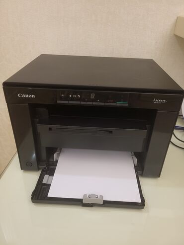 Kompüter, noutbuk və planşetlər: Canon printer 1 ildir alınıb təküzlü çıxarır yeni və işlək