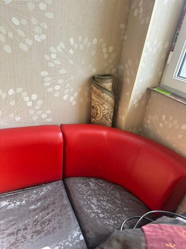 uşaqlar üçün isveç divarları: Künc divan, Açılmayan, Süni dəri