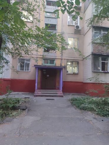 сдается 2 комнатная квартира в джале: 2 комнаты, 43 м², 104 серия, 4 этаж, Старый ремонт