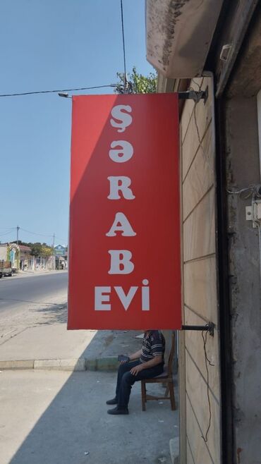 evdən satış: Şərab evi vitrinləri satılır real alan əlaqə saxlasın təzədir az