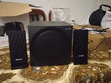 Dinamiklər və kolonkalar: Microlab Kolonka, Növ - Kompüter üçün, rəng - Qara — 1