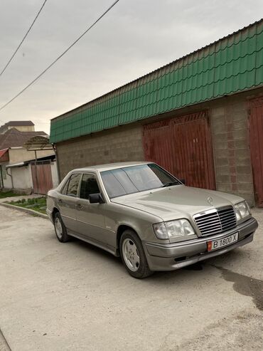 alfa romeo 156 2 mt: Mercedes-Benz W124: 1993 г., 2.2 л, Механика, Газ, Седан