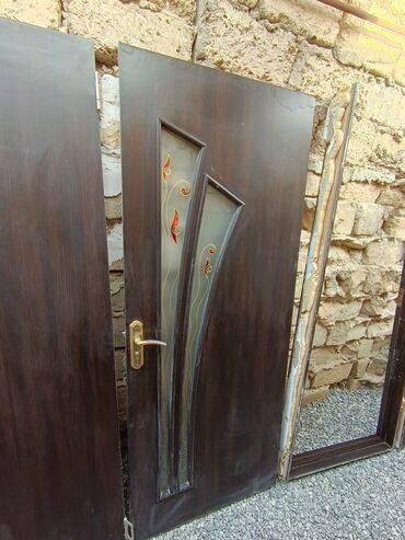 Giriş qapıları: İşlənmiş Giriş qapısı 80x200 sm Çərçivə ilə, Ünvandan götürmə — 9