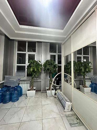 Продажа коттеджей и домов: Классный дом на продажу 4+этажный особняк + подвал 📍Орозбекова at lalafo.kg — 1 Продажа коттеджей и домов: Классный дом на продажу 4+этажный особняк + подвал 📍Орозбекова — 1