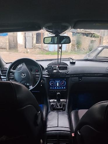 mersedes 208d: Mercedes-Benz E 220: 2.2 l | 2003 il Sedan — 9