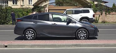 bad e5: Toyota Prius: 2018 г., 1.8 л, Вариатор, Гибрид, Хэтчбэк — 7