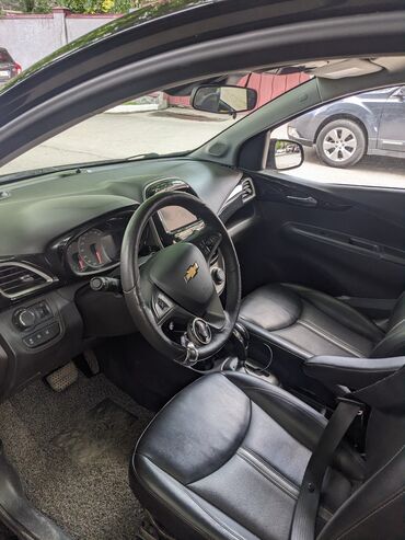 Chevrolet: Chevrolet Spark: 2021 г., 1 л, Вариатор, Бензин, Хэтчбэк — 4