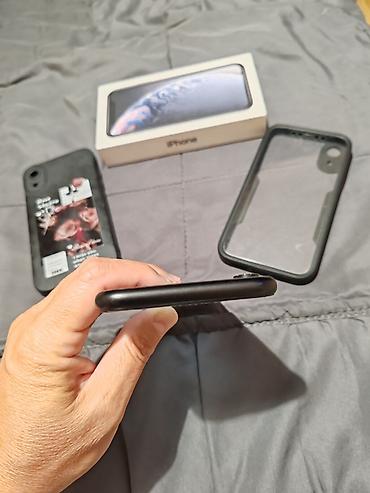Apple iPhone: IPhone XR 64 GB – crni - Ekran 6.1" Liquid Retina (LCD) sa Face — 6