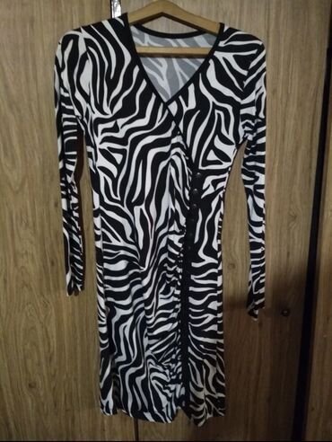 Ziyafət donları: Ziyafət donu, Midi, Abercrombie & Fitch, S — 6