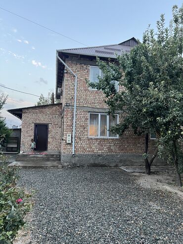 продаю дом село военный антоновка: Дом, 225 м², 10 комнат, Собственник