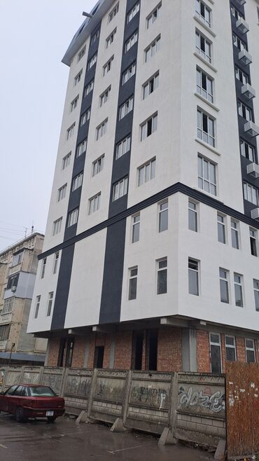 продается цокольное помещение микрорайон сейтек: 🏢 Продаётся помещение в цокольном этаже — 472 кв. м 📍 Район: мкр. Джал