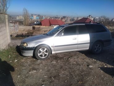 Toyota: Toyota Avensis: 1998 г., 1.8 л, Механика, Бензин, Универсал