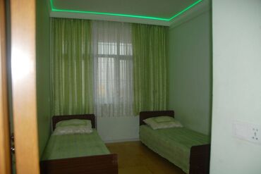 Uzunmüddətli kirayə mənzillər: Neftciler metrosundan 3-4 deqiqelik piyada mesafede, Yenitikilinin — 3