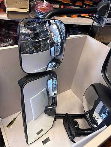 Комплект наружных зеркал для грузовика Mercedes-Benz Atego. Описание